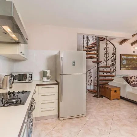 Beautiful Home In Novigrad With Wifi Novigrad (Istria)