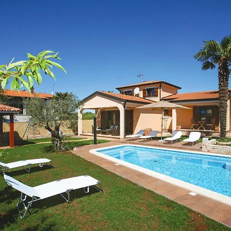 Holiday home Beautiful Home In Novigrad With Wifi