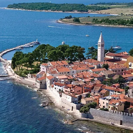 Feriehus In Novigrad *